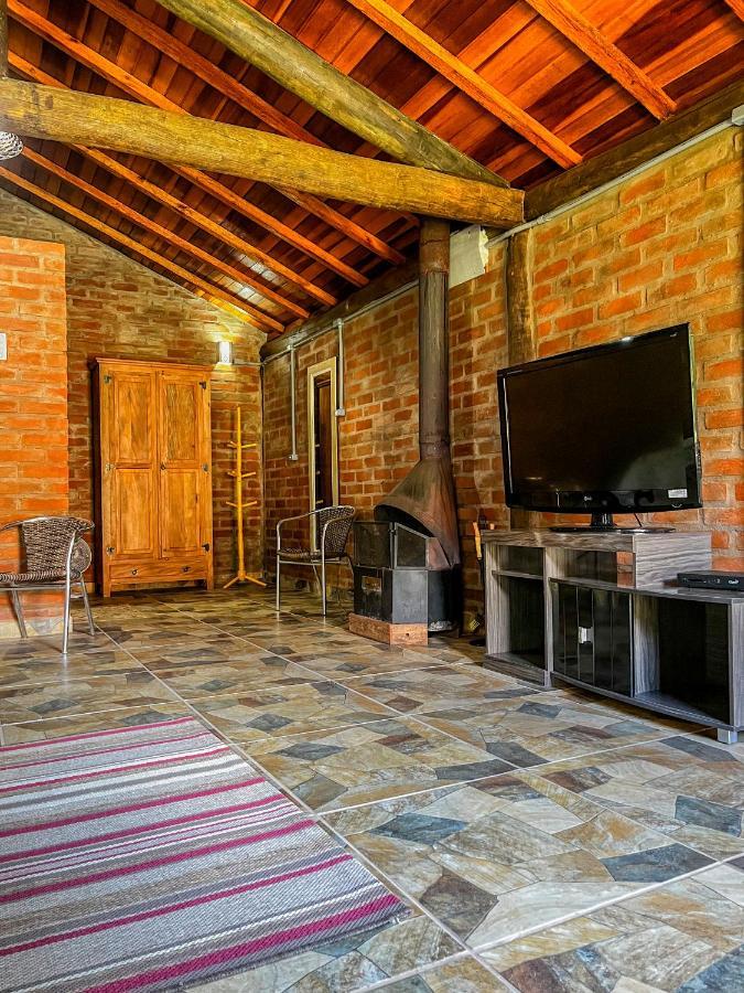Pousada - Casa De Barro Santo Antônio do Pinhal Esterno foto
